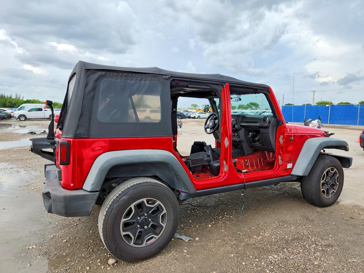 2015 Jeep Wrangler Unlimited Sport - Фото 3