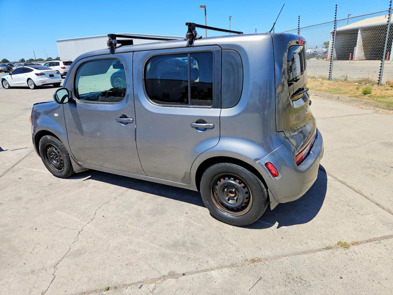2013 Nissan Cube 1.8 S - Фото 2