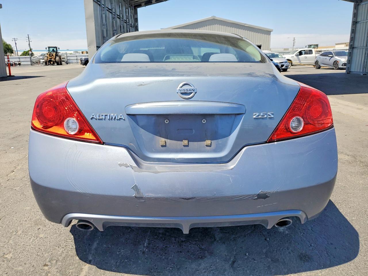 2012 Nissan Altima S - Image 6