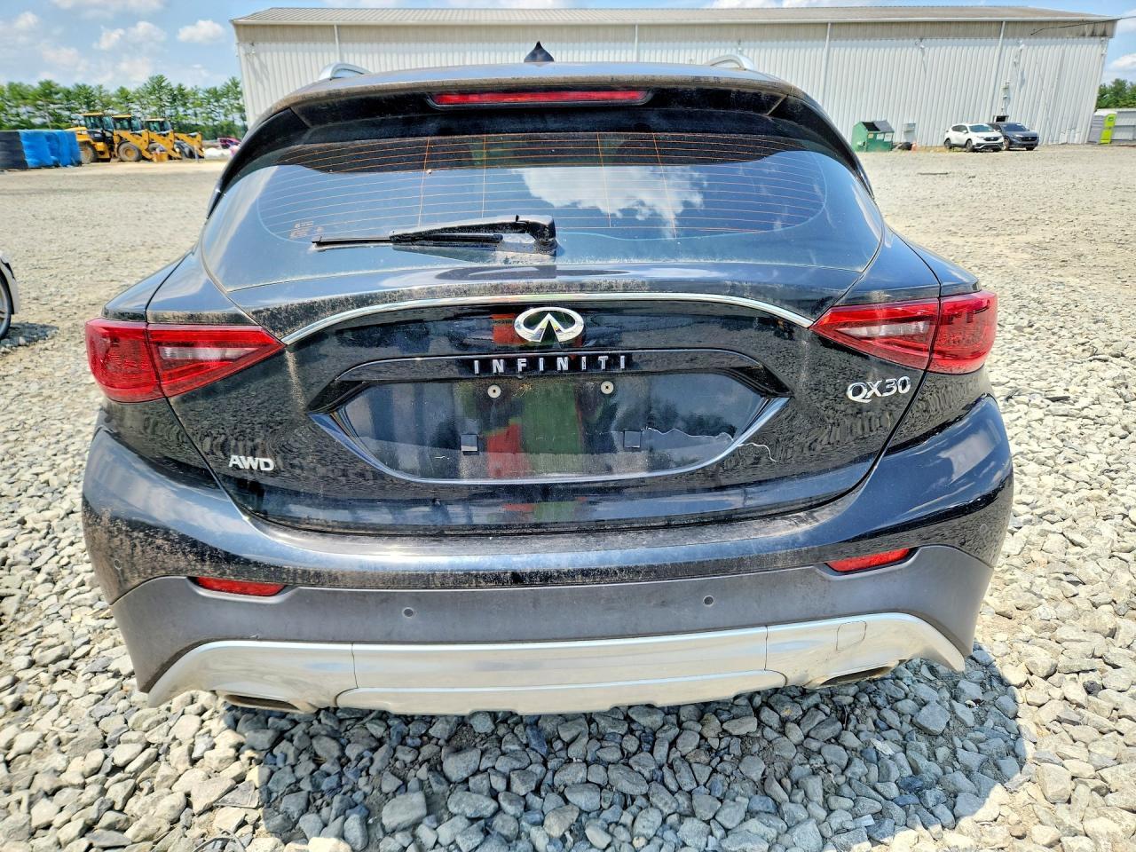 2017 Infiniti Qx30 Base - Image 6