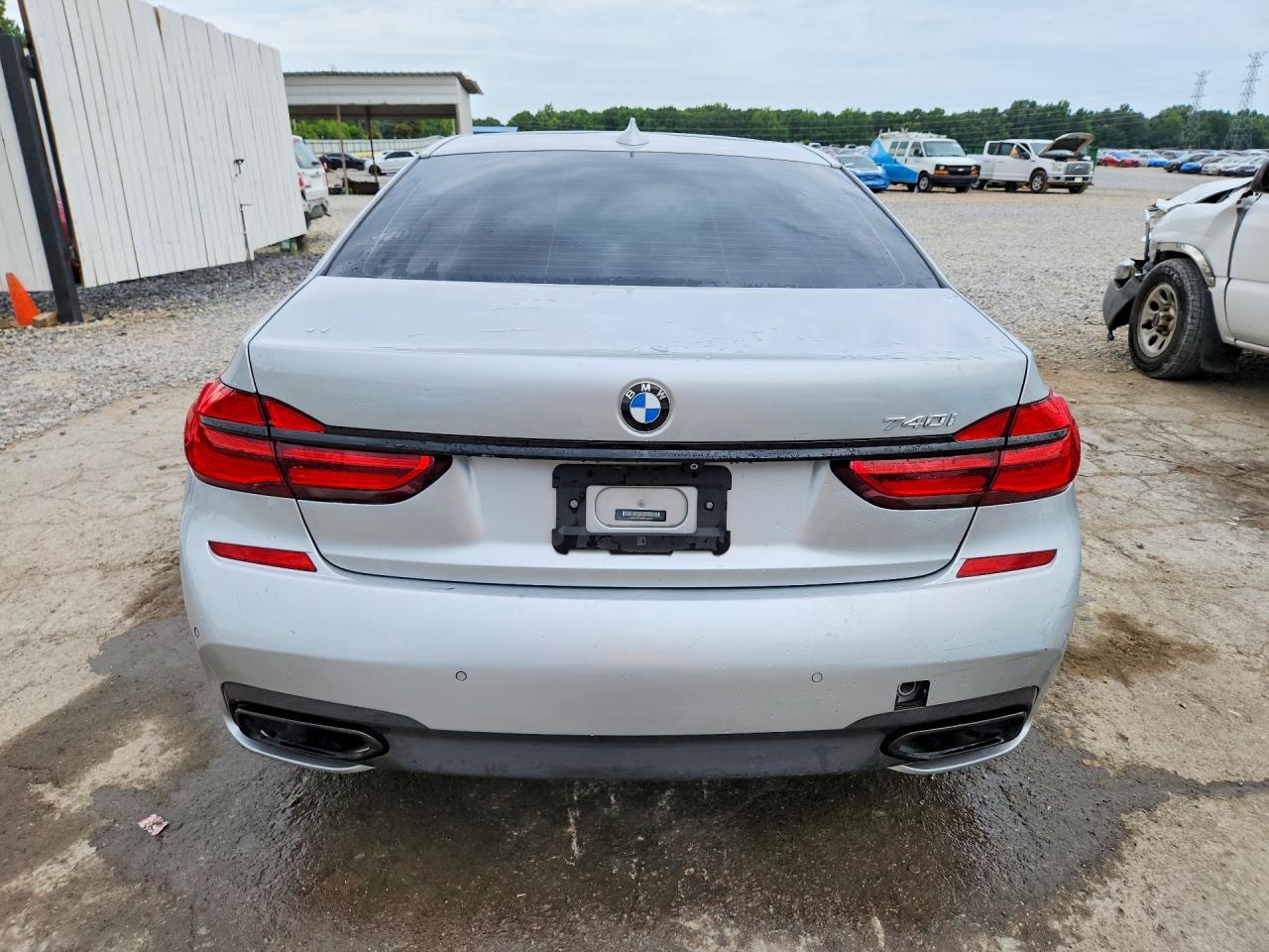 2019 BMW 740 I - Image 6