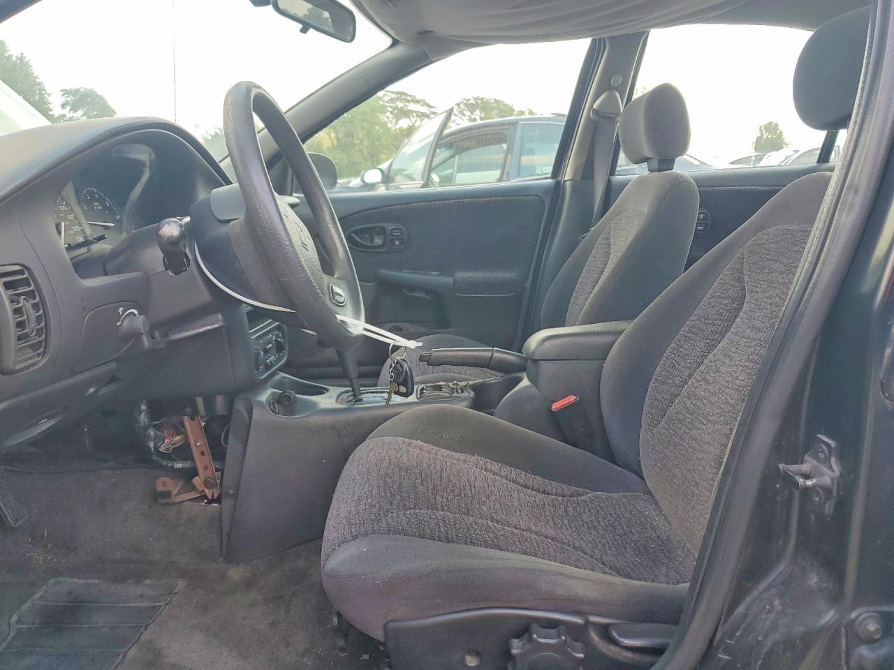 2002 Saturn Sl2 - Image 7