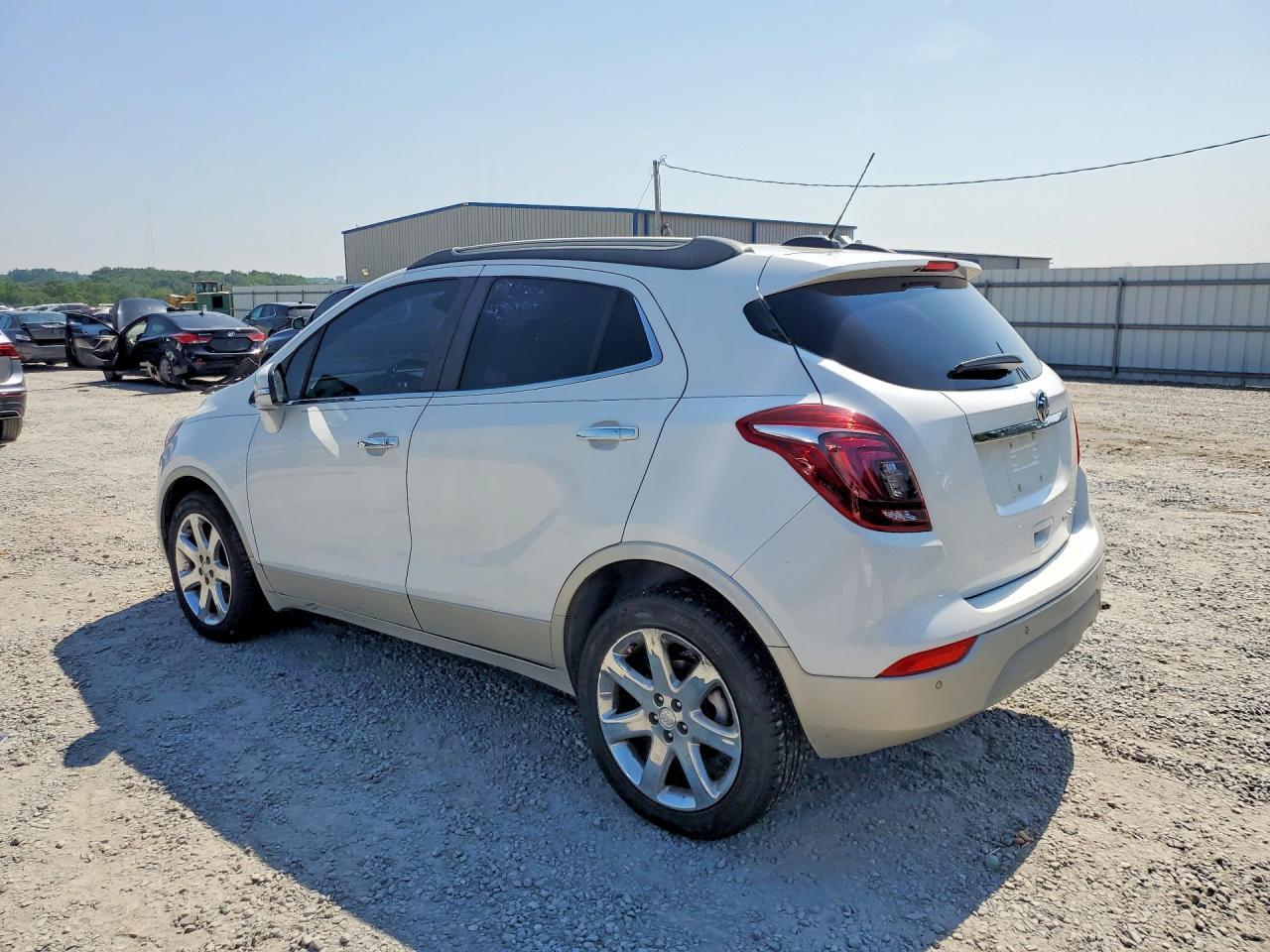 2019 Buick Encore Essence - Фото 2