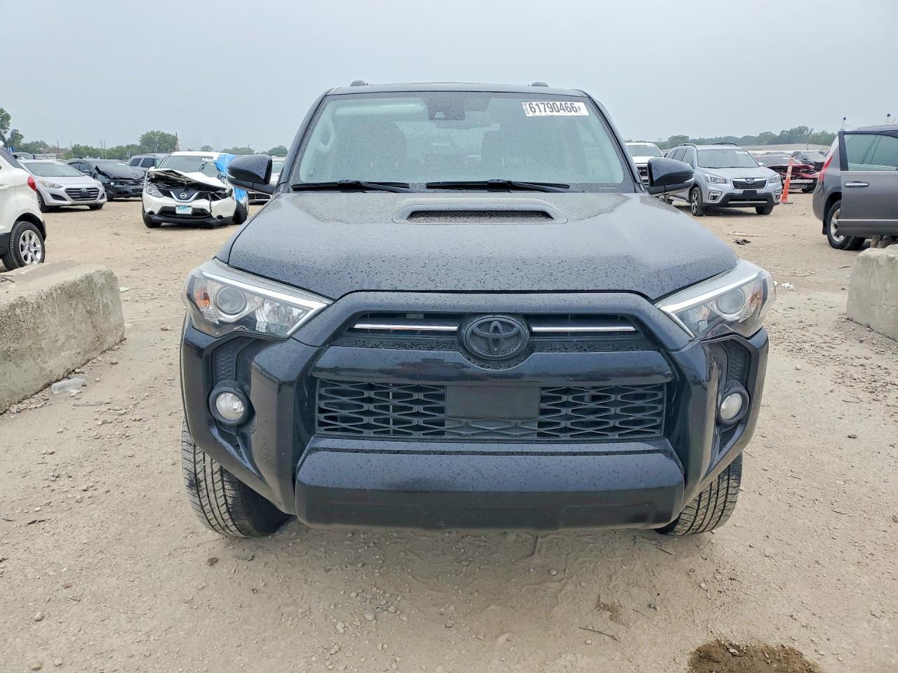 2020 Toyota 4Runner Venture - Фото 5