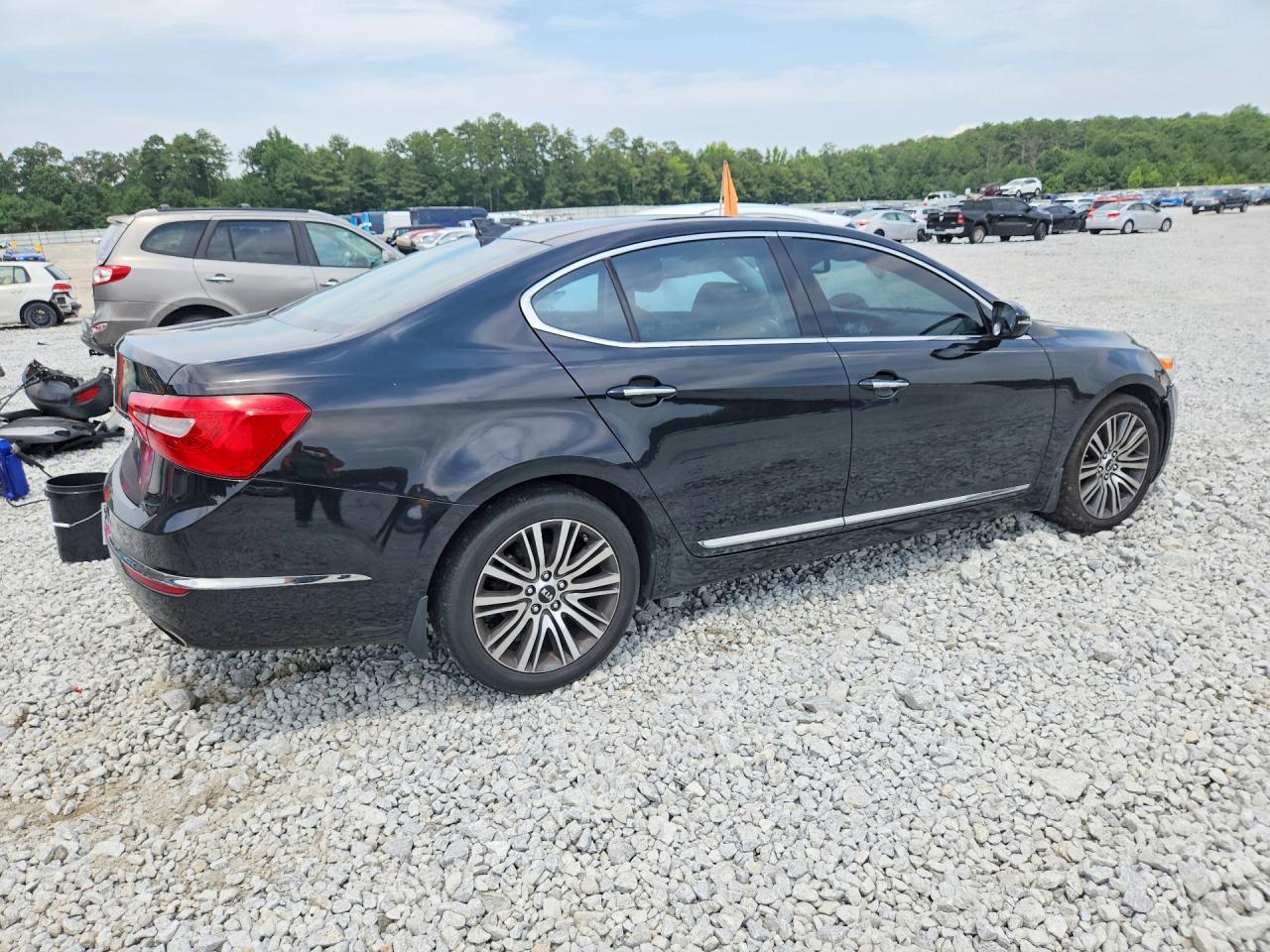 2014 Kia Cadenza Premium - Image 3