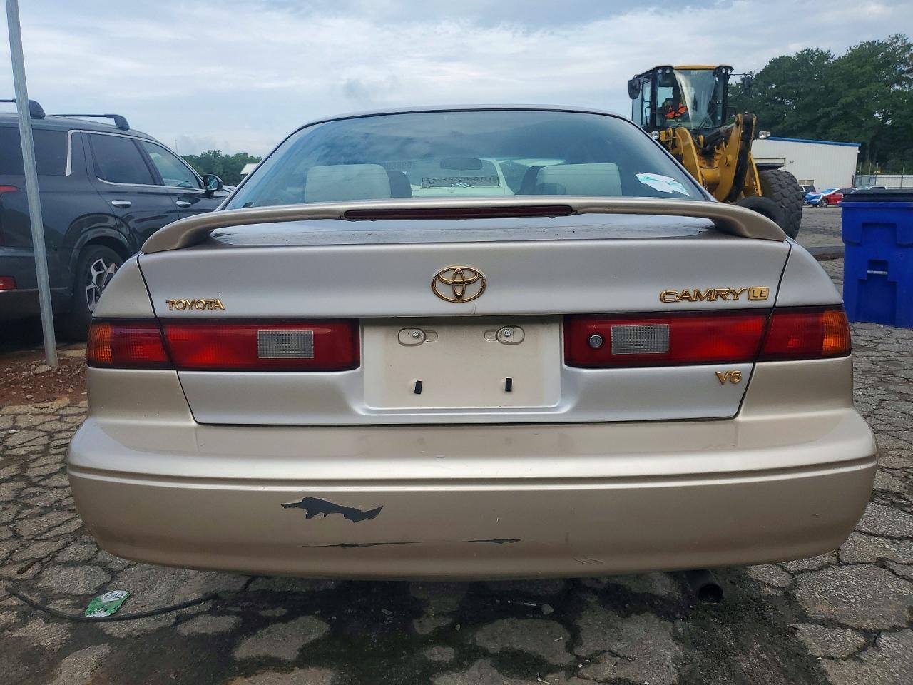1997 Toyota Camry Le V6 - Image 6