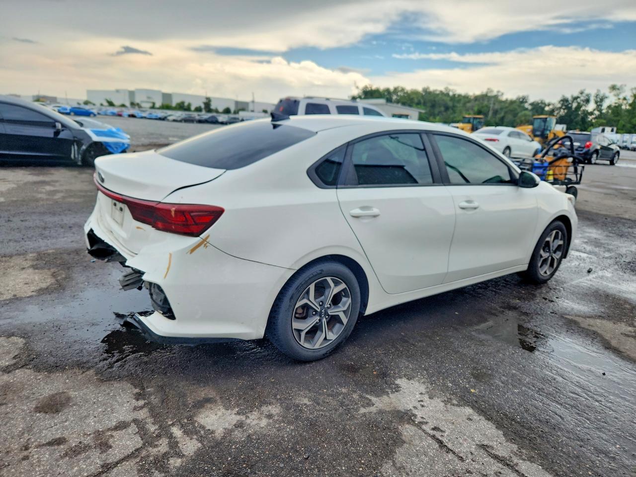 2019 Kia Forte Lxs - Фото 3