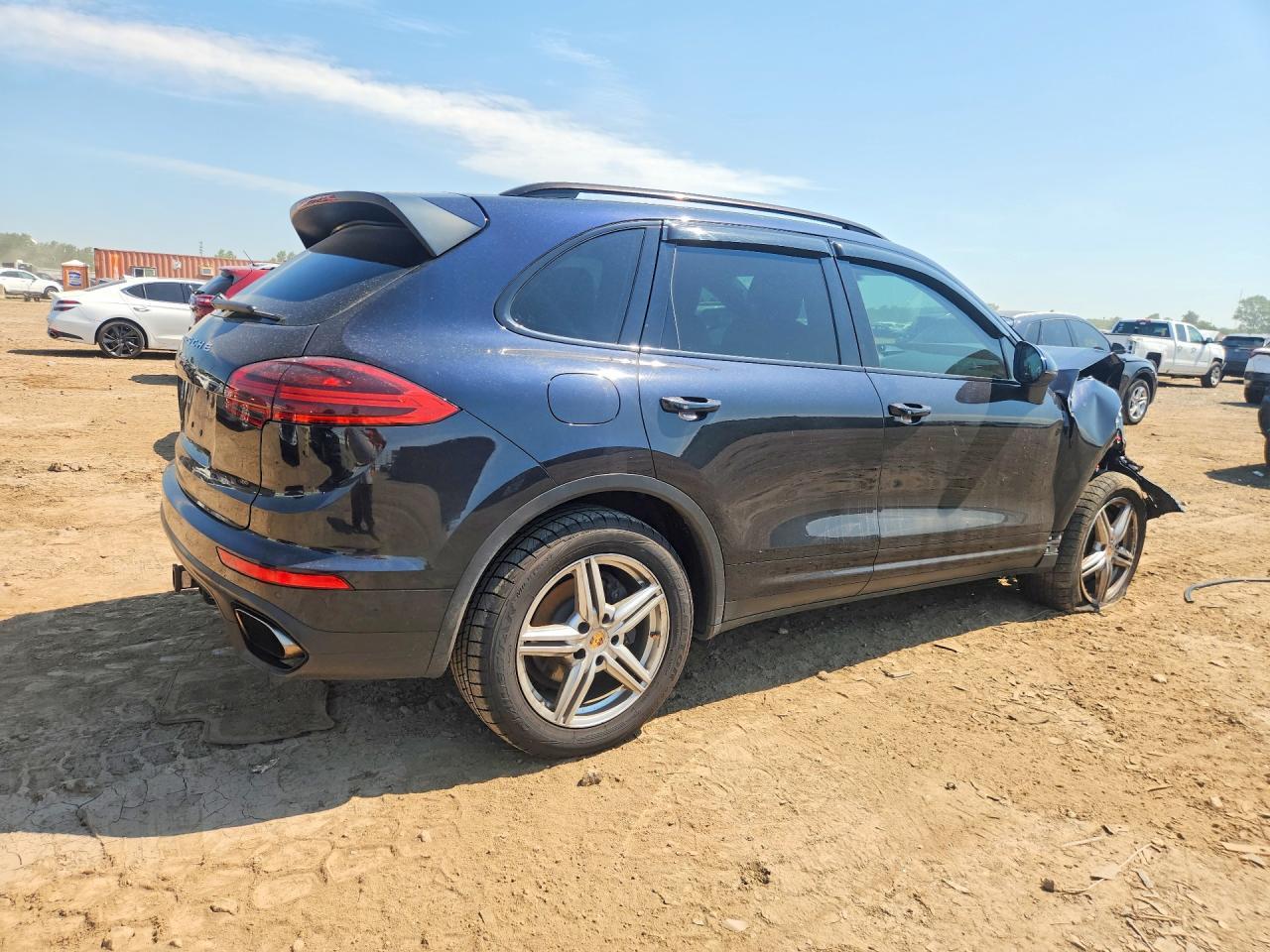 2016 Porsche Cayenne - Image 3