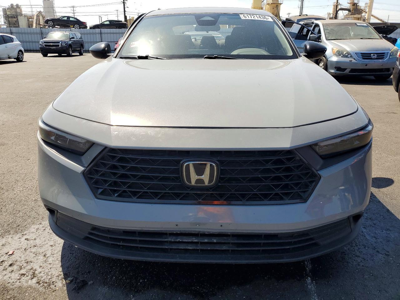 2023 Honda Accord Hybrid Sport - Image 5