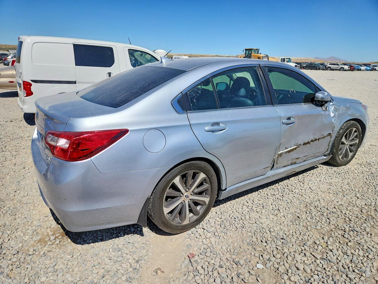 2017 Subaru Legacy 3.6R Limited - Фото 3