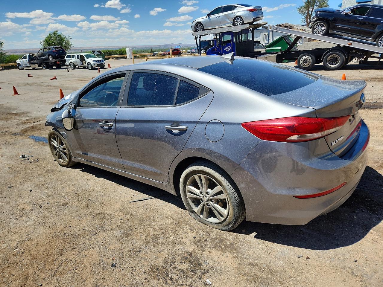 2018 Hyundai Elantra - Image 2