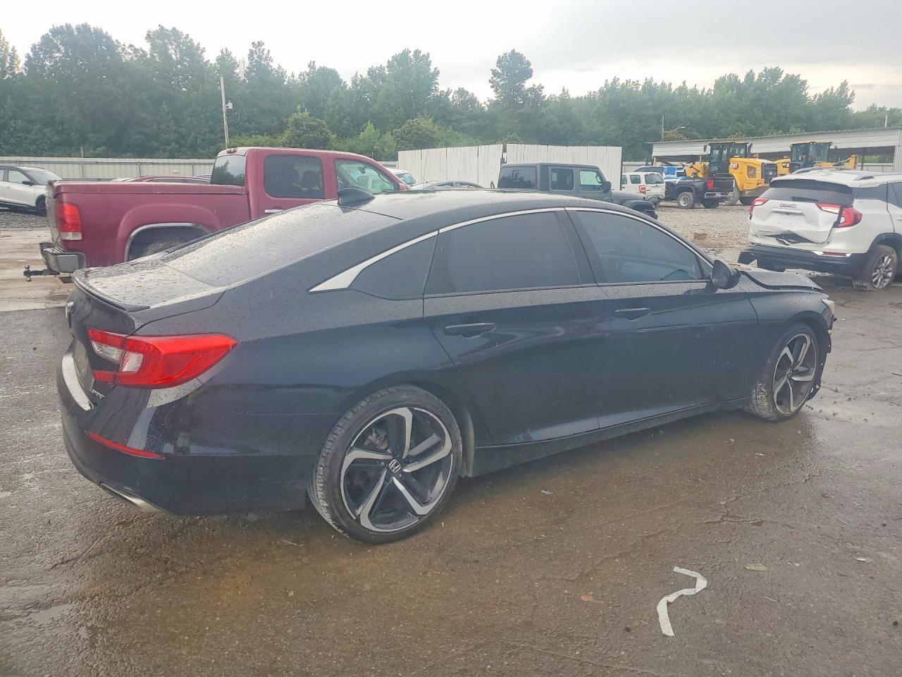 2020 Honda Accord Sport - Image 3