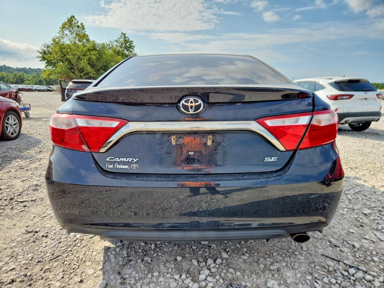 2015 Toyota Camry Se - Фото 6