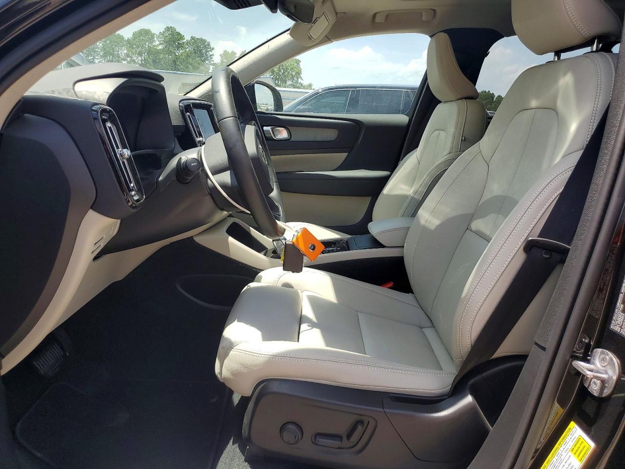 2026 Volvo Xc40 Plus - Фото 7