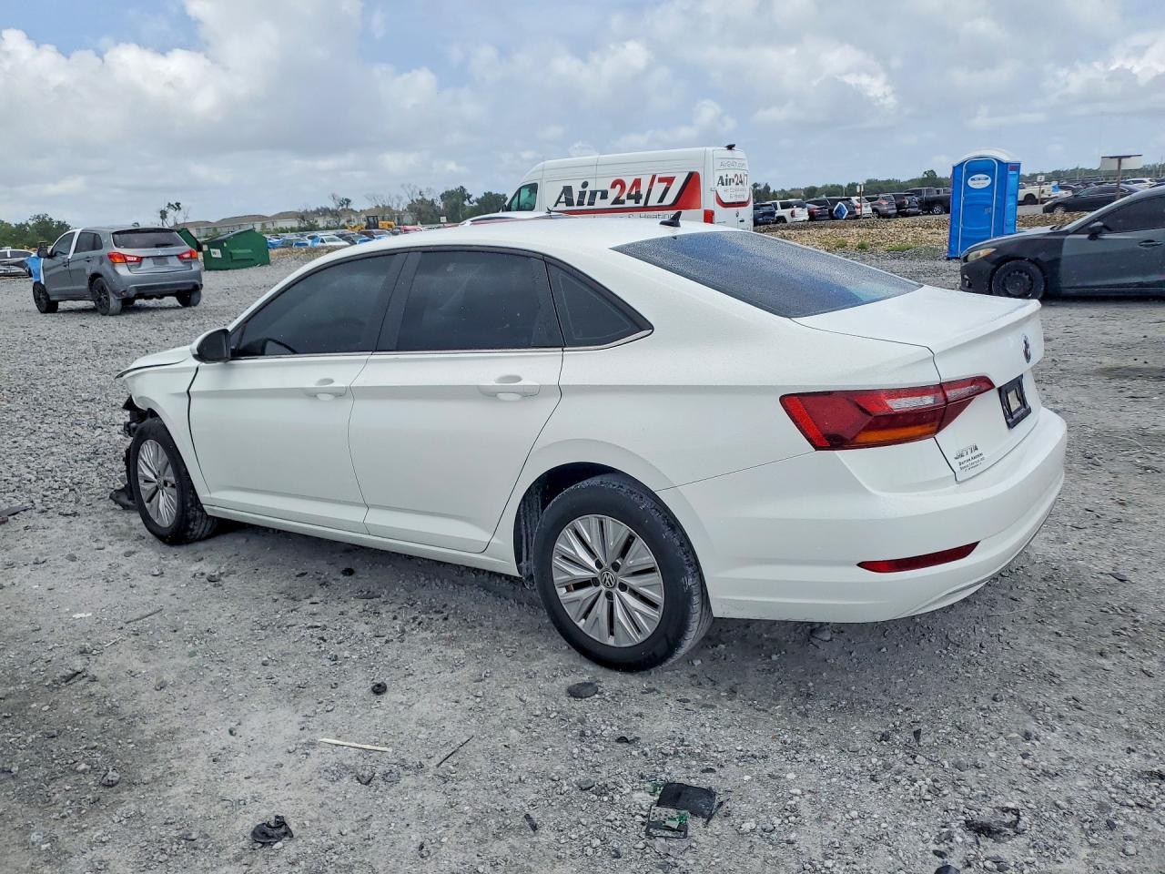 2019 Volkswagen Jetta S - Image 2