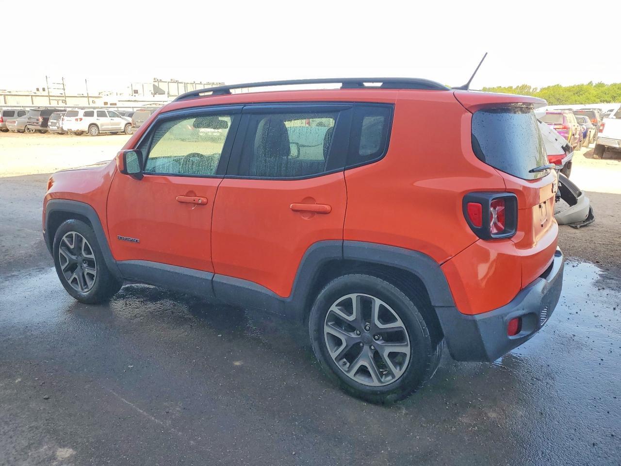 2016 Jeep Renegade Latitude - Фото 2