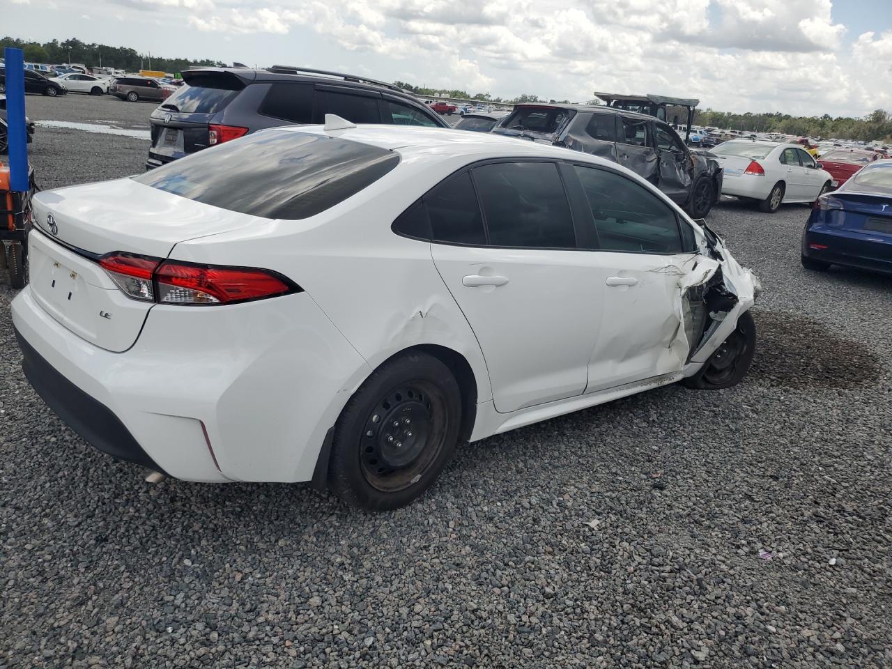 2025 Toyota Corolla Le - Фото 3