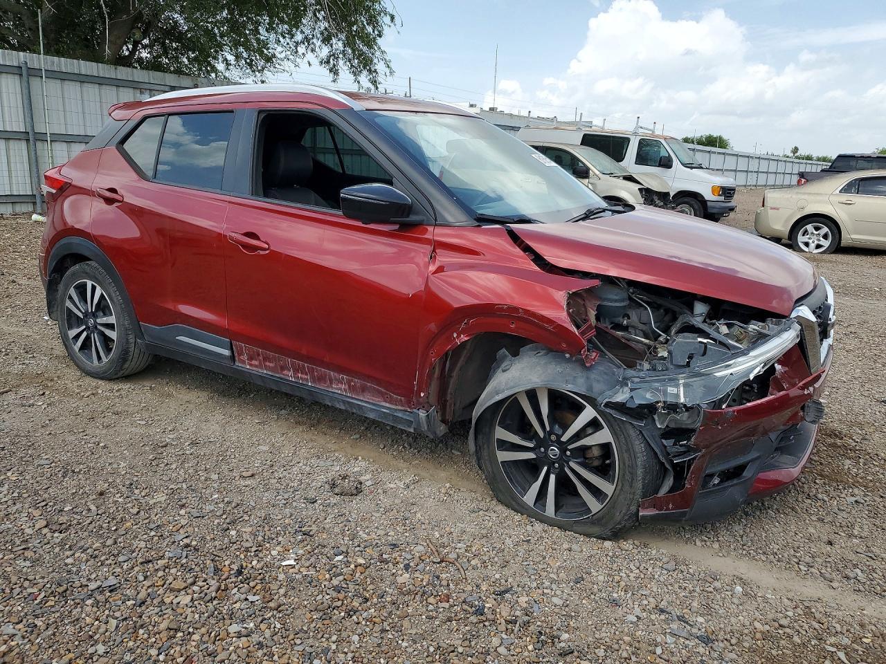 2019 Nissan Kicks Sr - Фото 4