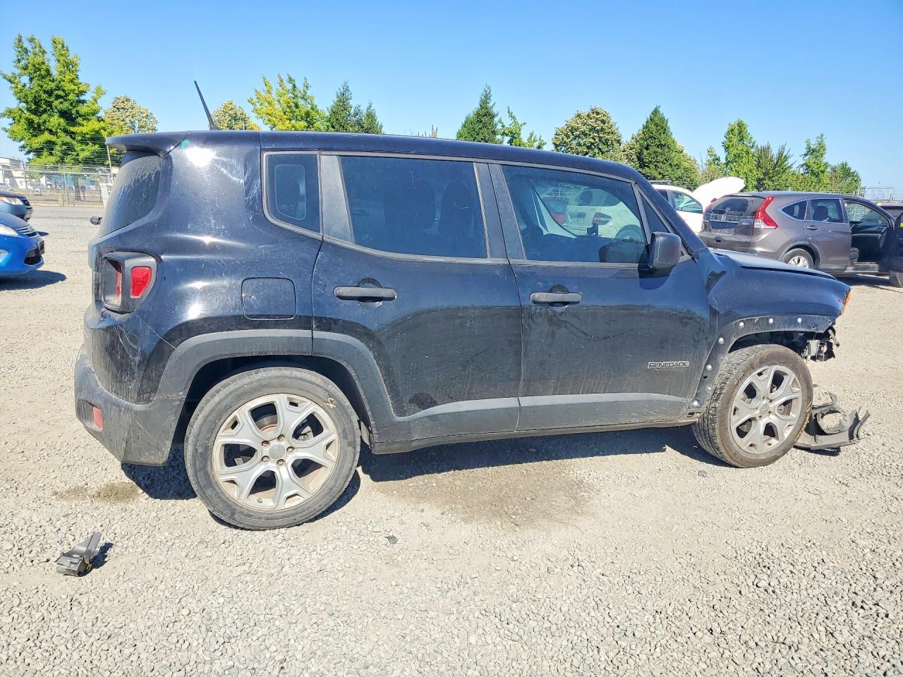 2015 Jeep Renegade Sport - Фото 3