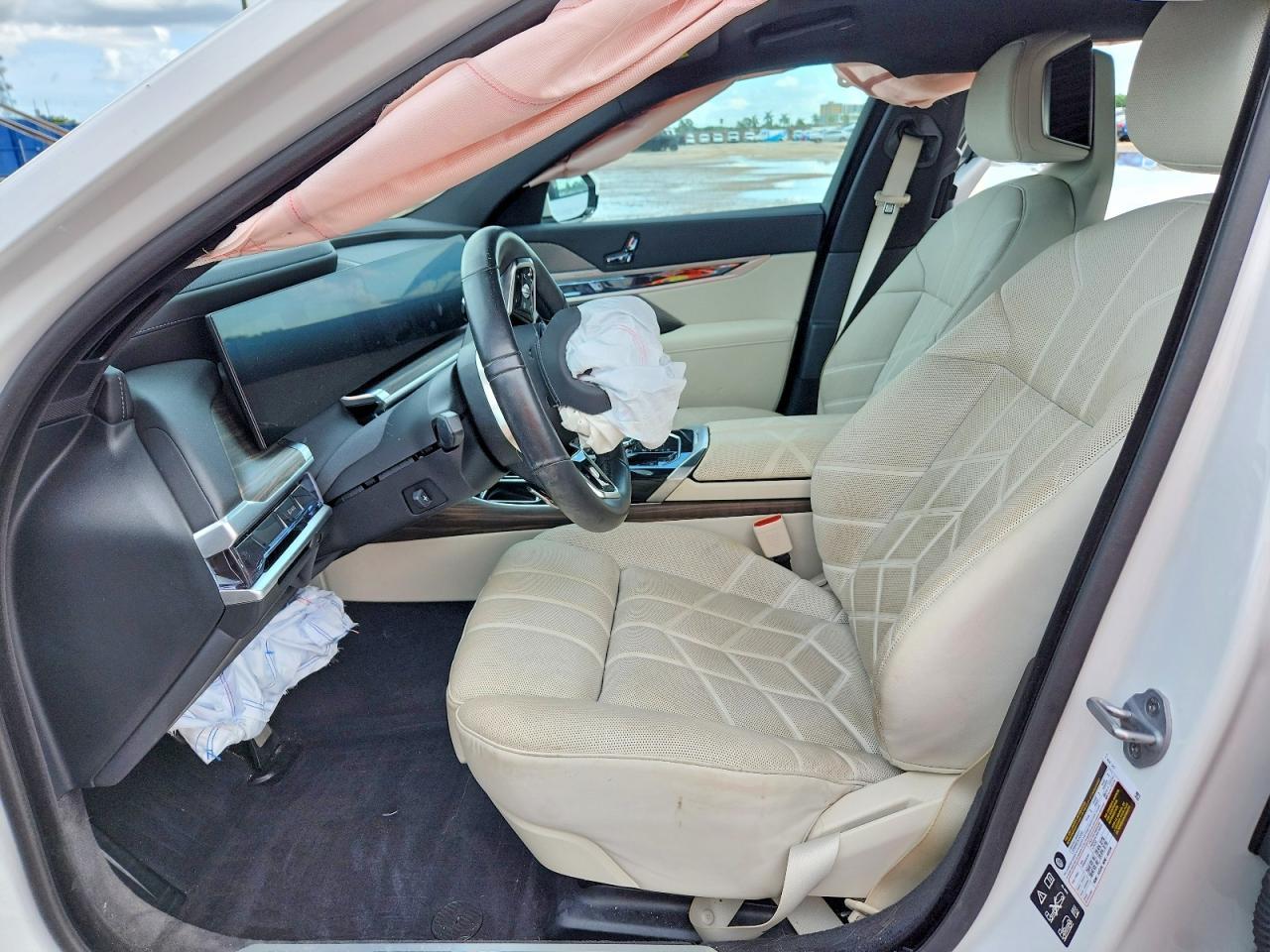 2025 BMW 740 Xi - Фото 7