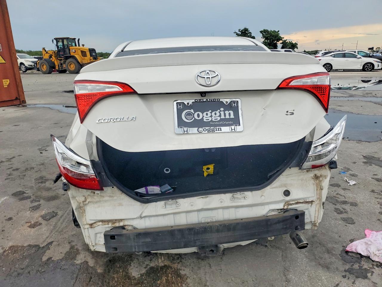 2015 Toyota Corolla S Plus - Фото 6