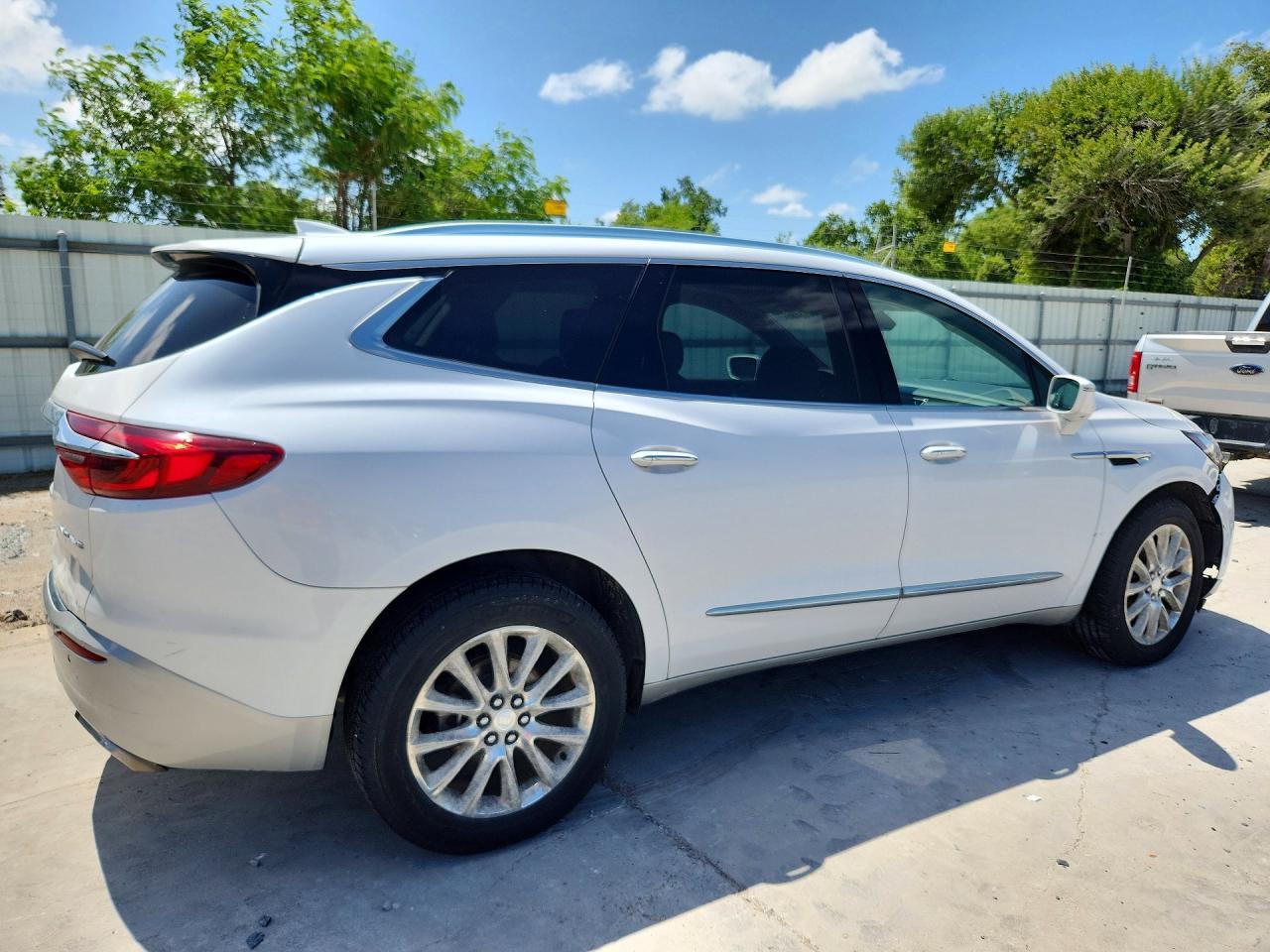 2018 Buick Enclave Premium - Фото 3