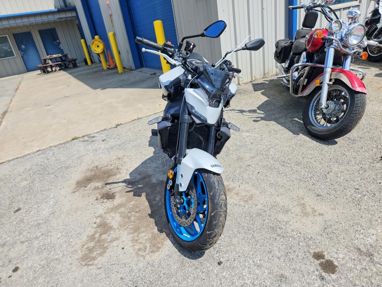 2025 Yamaha Mt09 - Фото 2