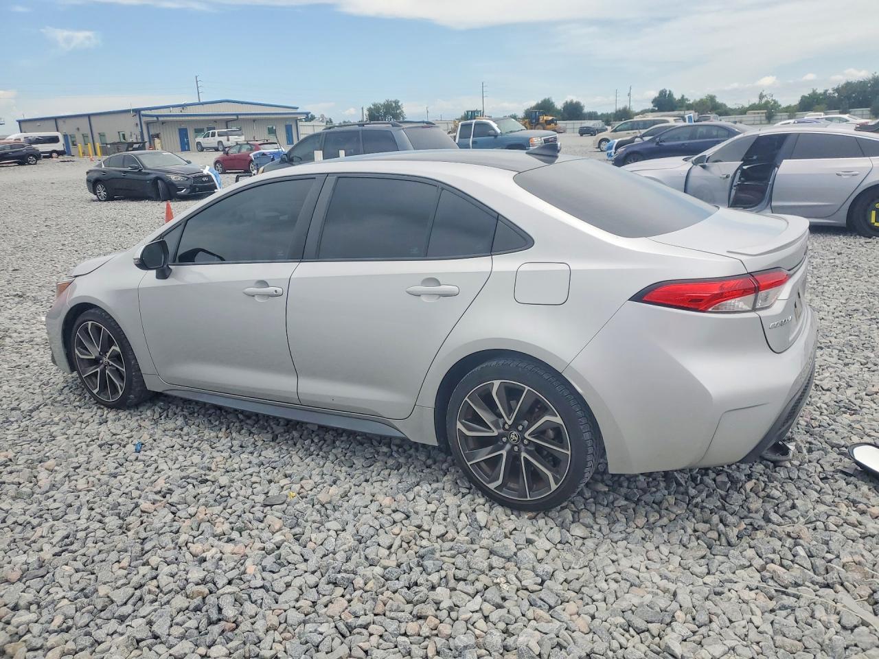 2022 Toyota Corolla Se - Image 2