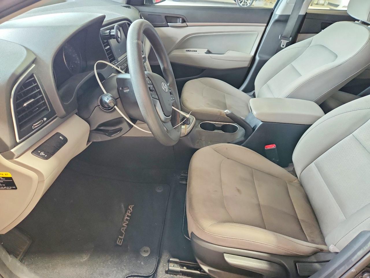2017 Hyundai Elantra Se - Фото 7