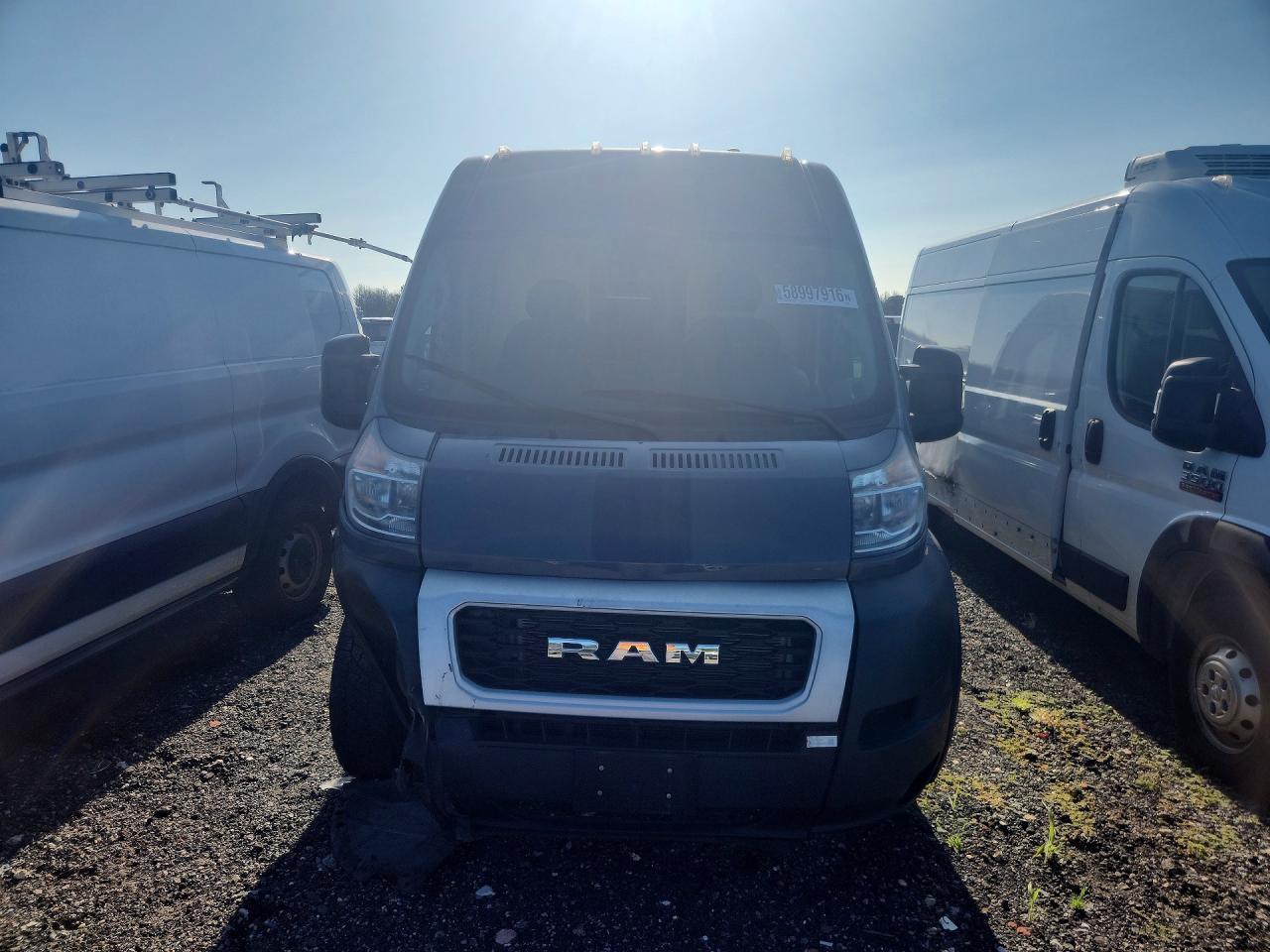 2019 Ram Promaster 3500 Delivery Van - Фото 5