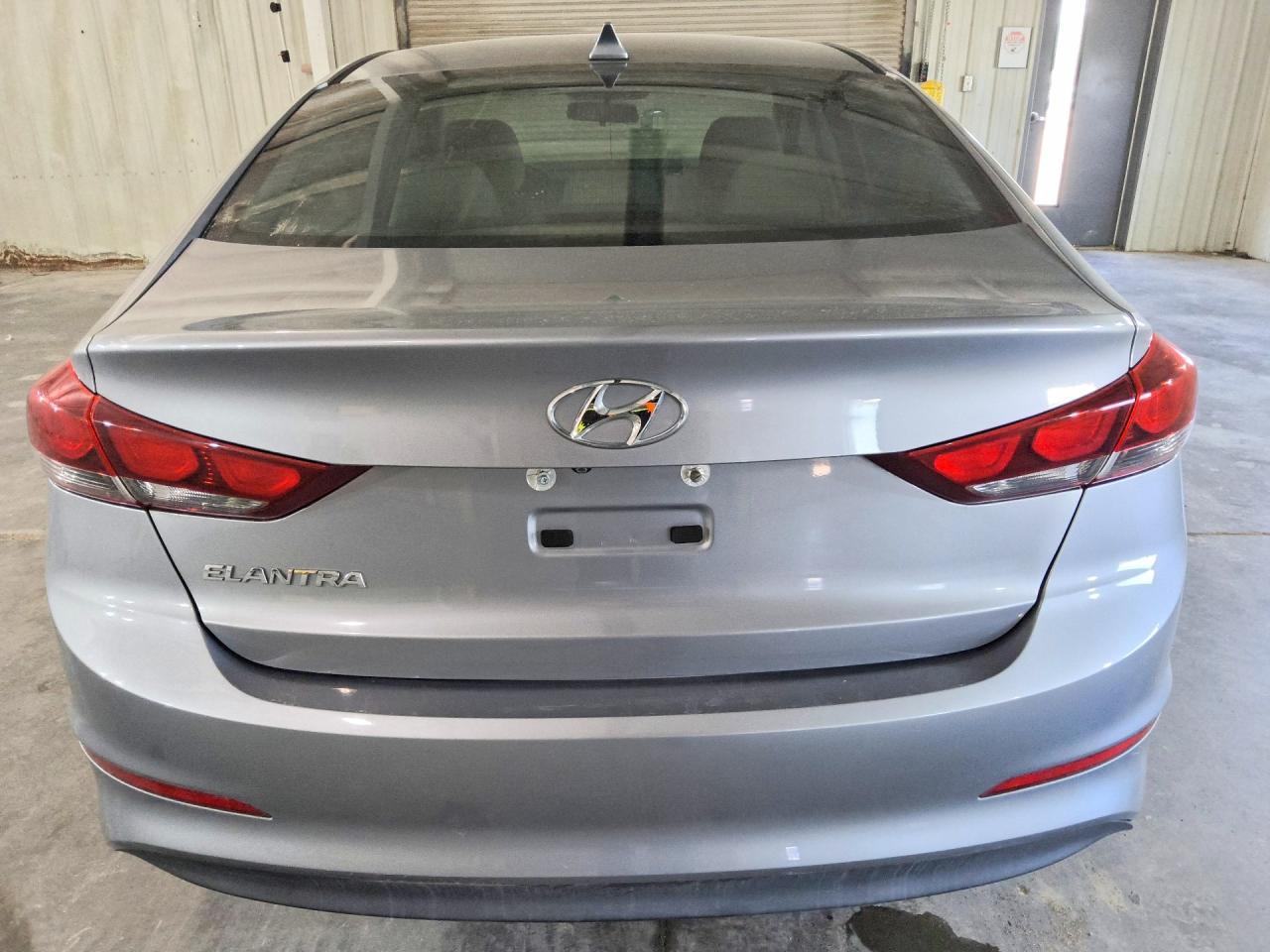 2017 Hyundai Elantra Se - Фото 6