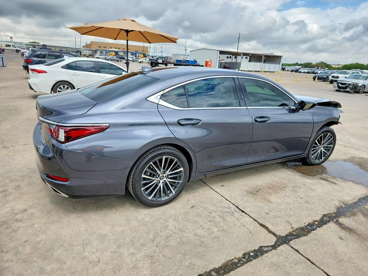 2023 Lexus Es 350 Base - Image 3