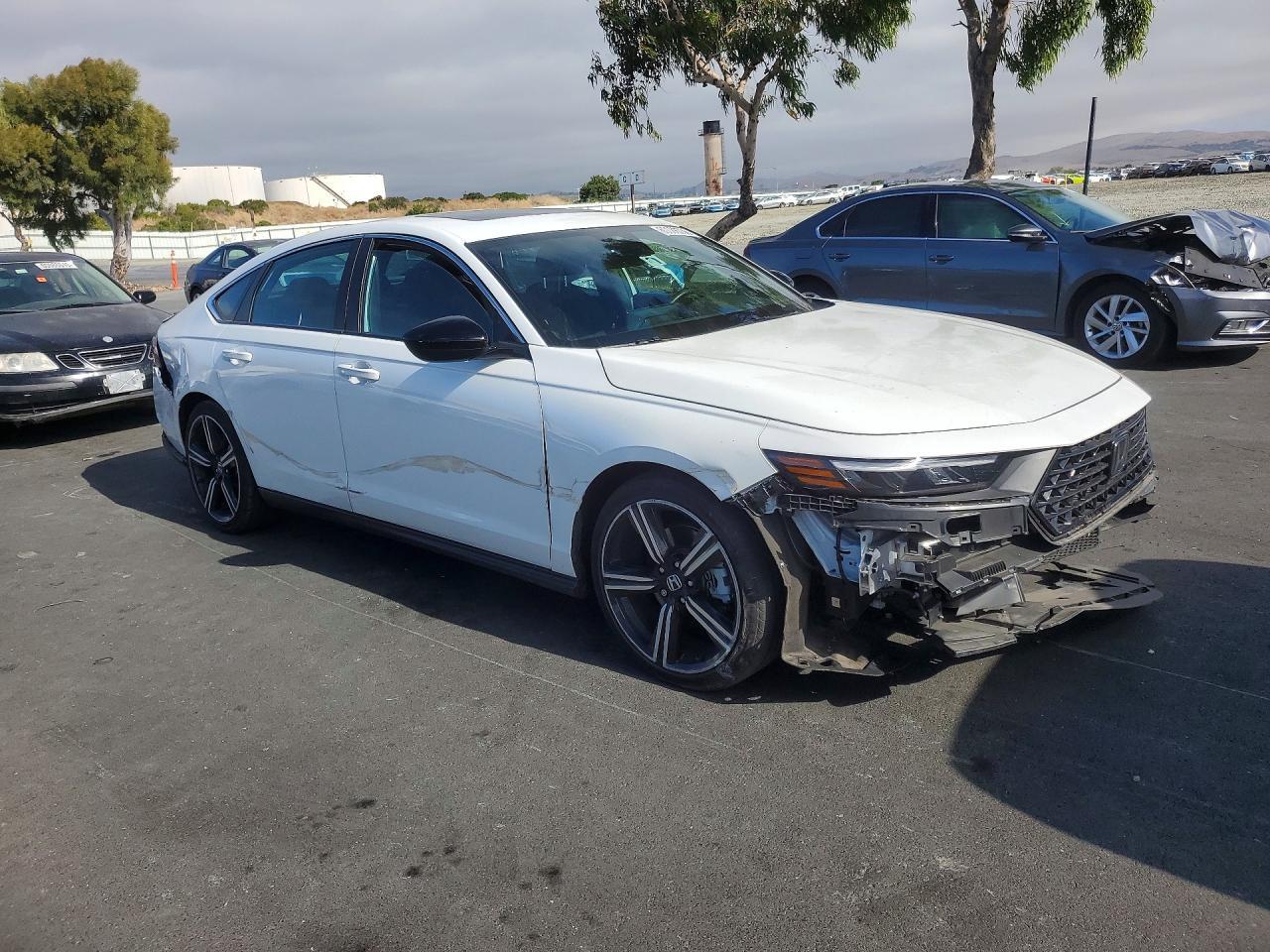 2024 Honda Accord Hybrid Sport - Image 4