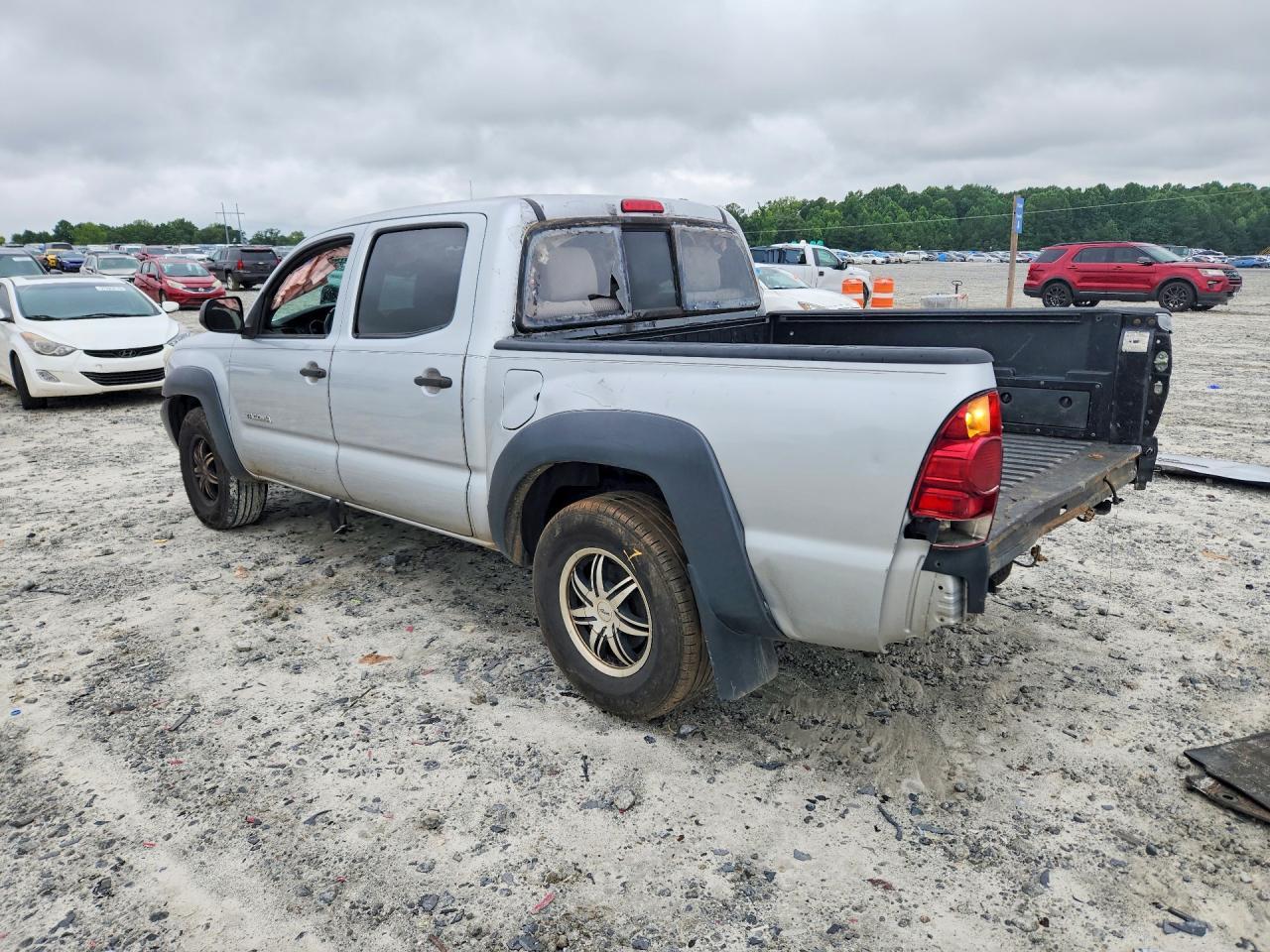 2013 Toyota Tacoma Double Cab - Image 2