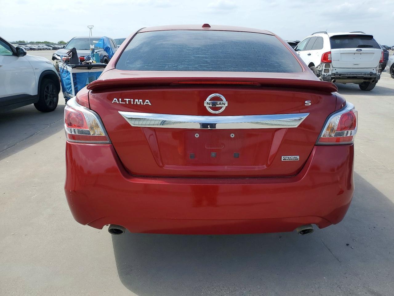 2015 Nissan Altima 2.5 S - Фото 6