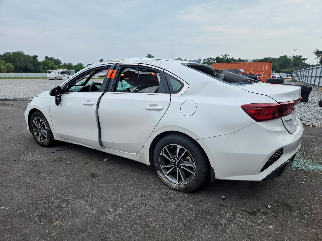 2023 Kia Forte Ex - Фото 2