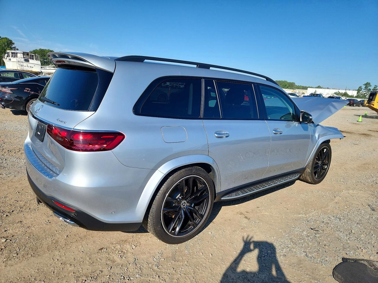 2024 Mercedes-Benz Gls 450 4Matic - Image 3
