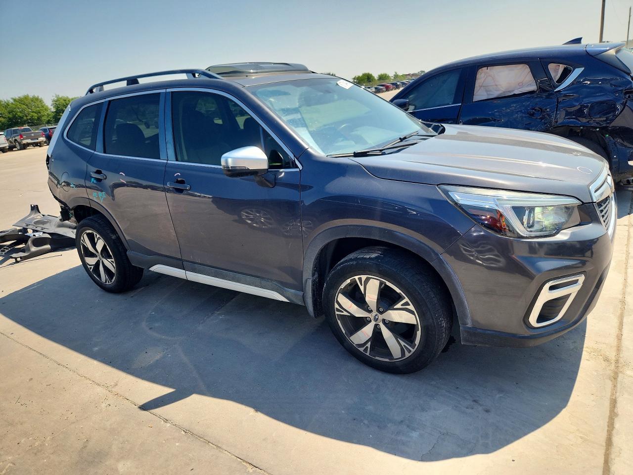 2020 Subaru Forester Touring - Image 4