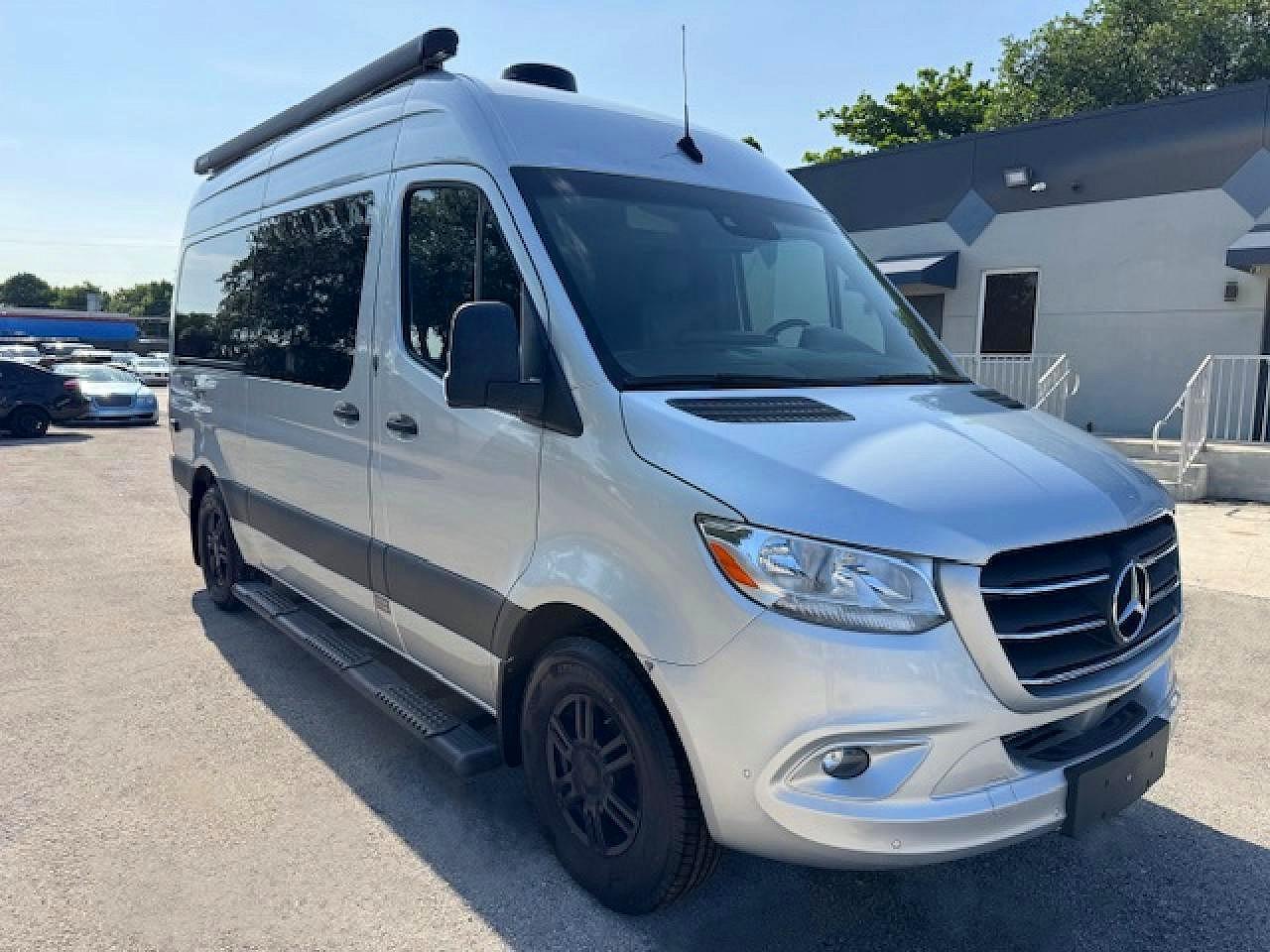 2022 Mercedes-Benz Sprinter 2500 - Image 4