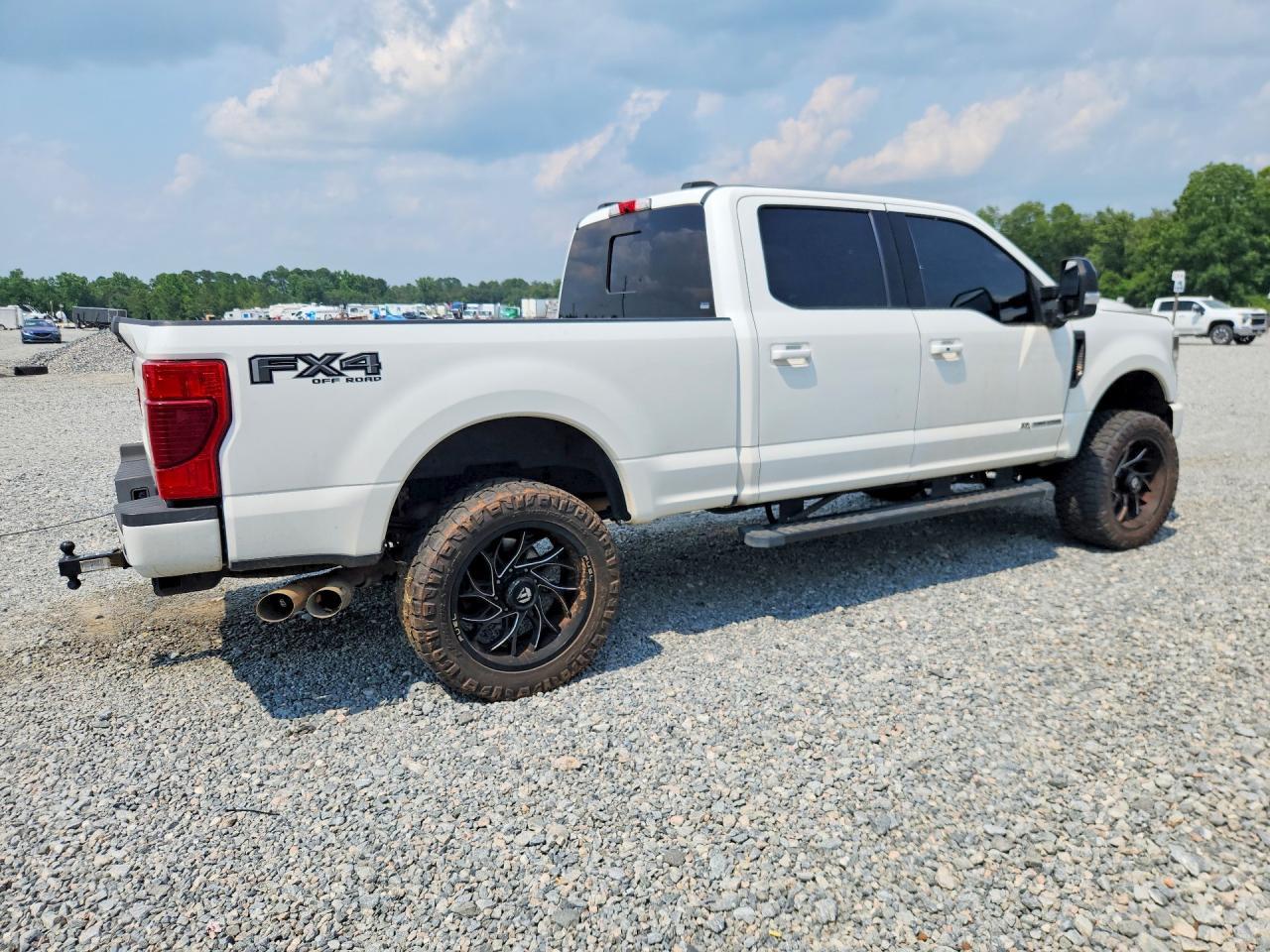 2022 Ford F250 Super Duty - Image 3