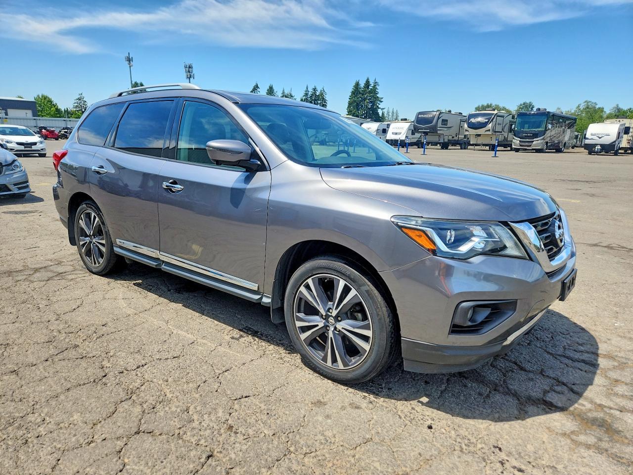 2017 Nissan Pathfinder Platinum - Фото 4