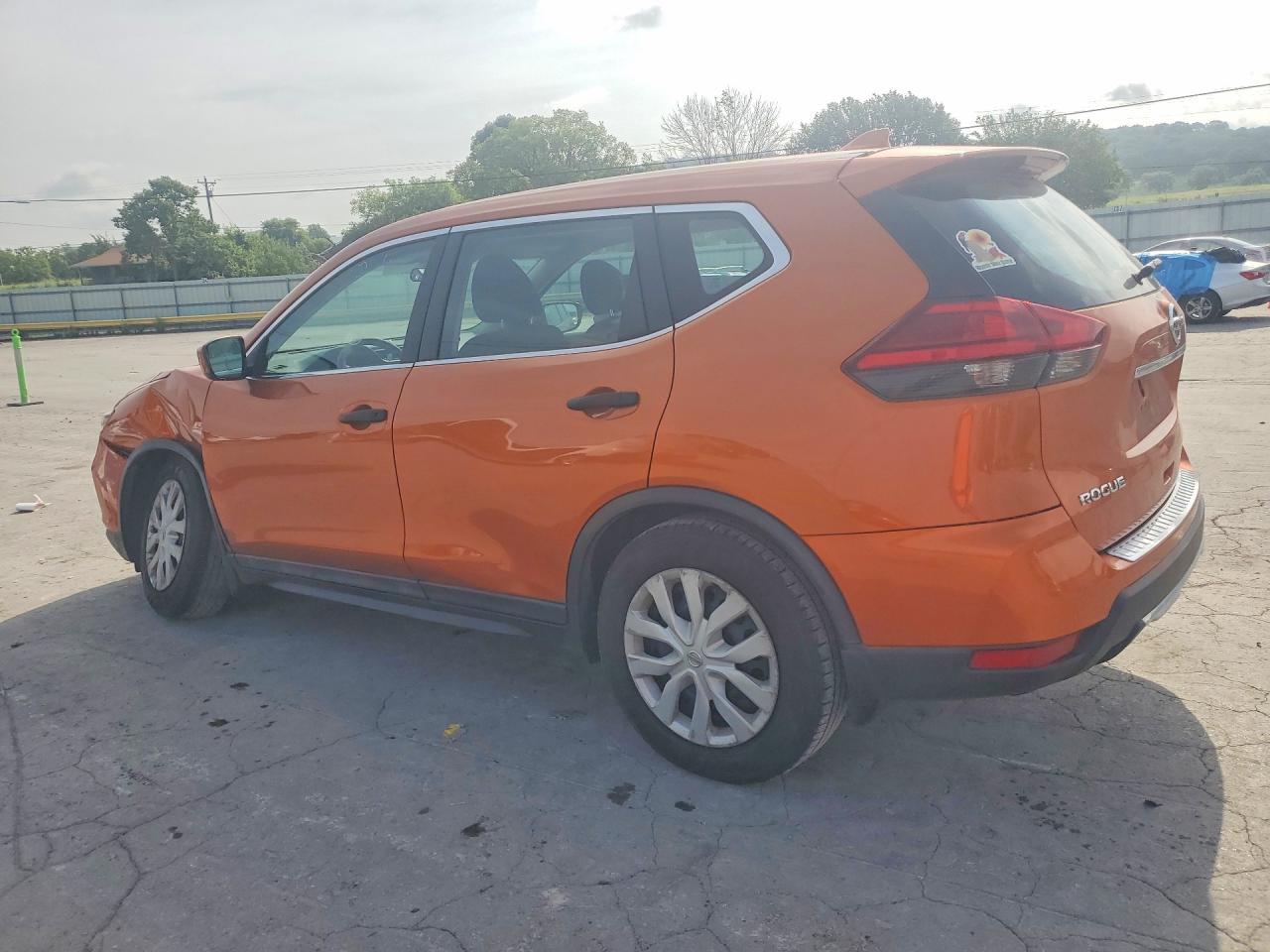 2017 Nissan Rogue S - Фото 2