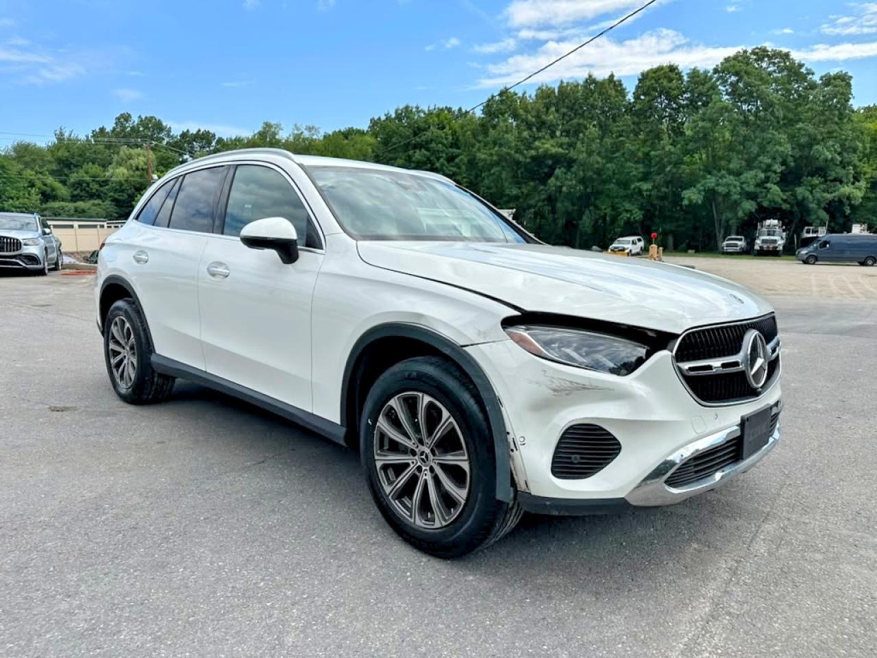 2024 Mercedes-Benz Glc 300 - Image 4