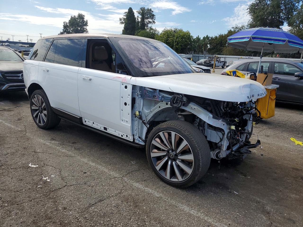2023 Land Rover Range Rover First Edition - Image 4