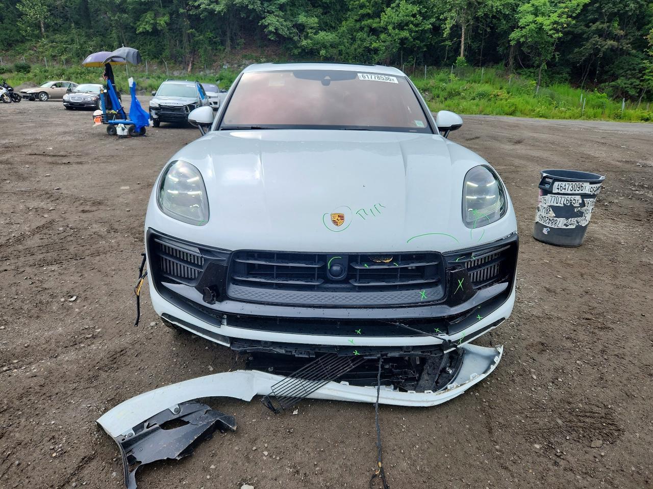 2025 Porsche Macan Gts - Image 5