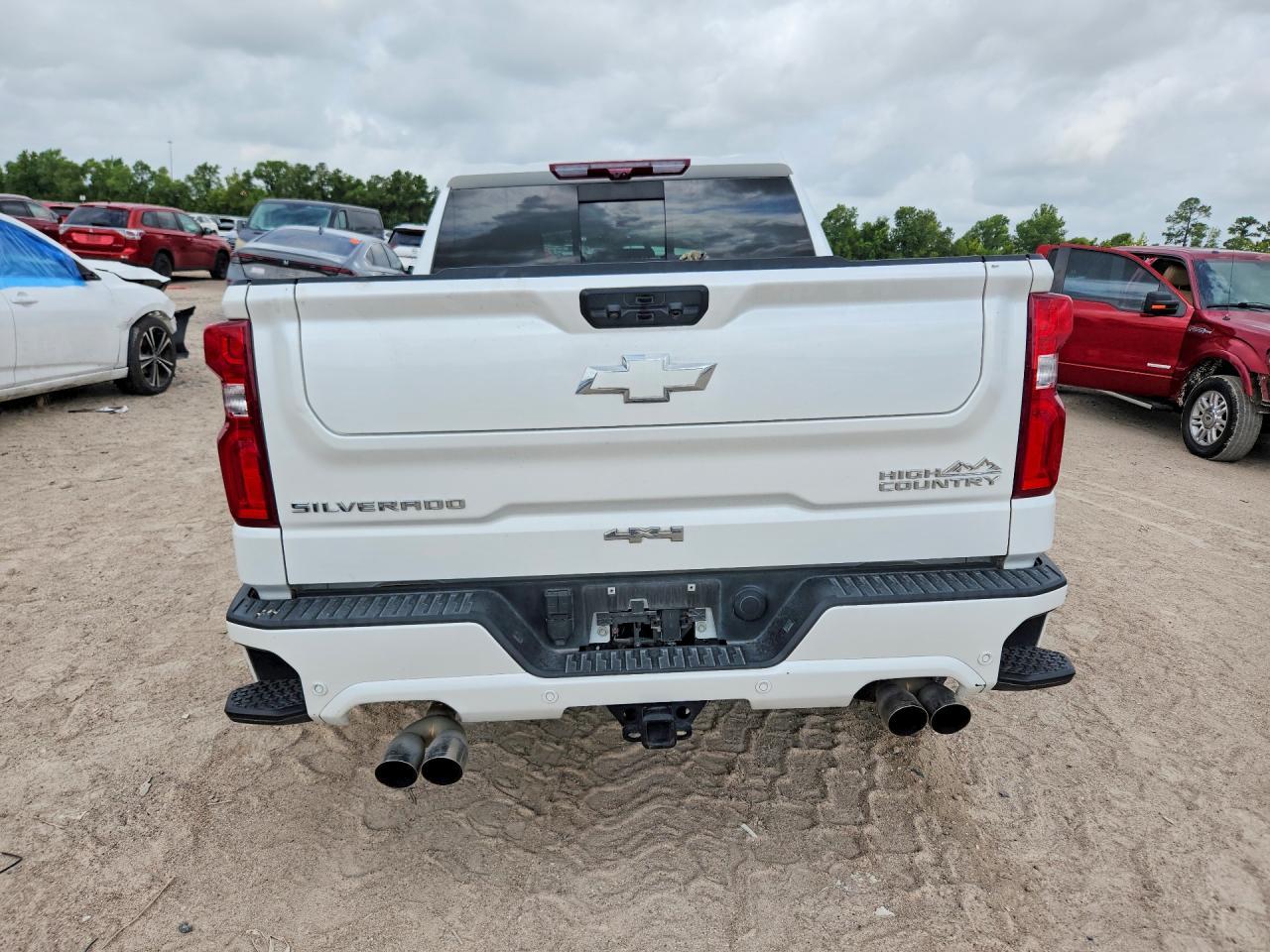 2023 Chevrolet Silverado K1500 High Country - Фото 6