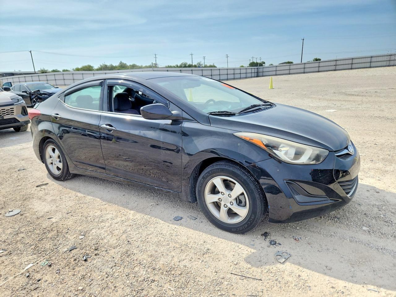 2014 Hyundai Elantra Se - Фото 4