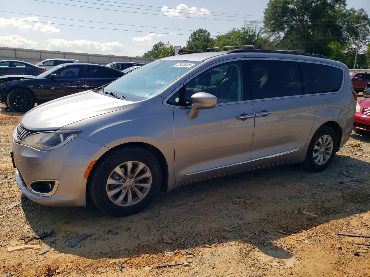 2017 Chrysler Pacifica Touring L