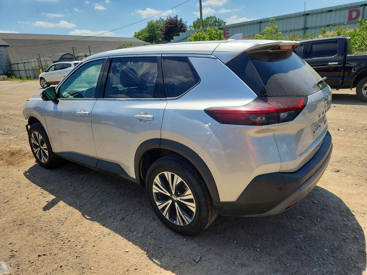 2021 Nissan Rogue Sv - Image 2