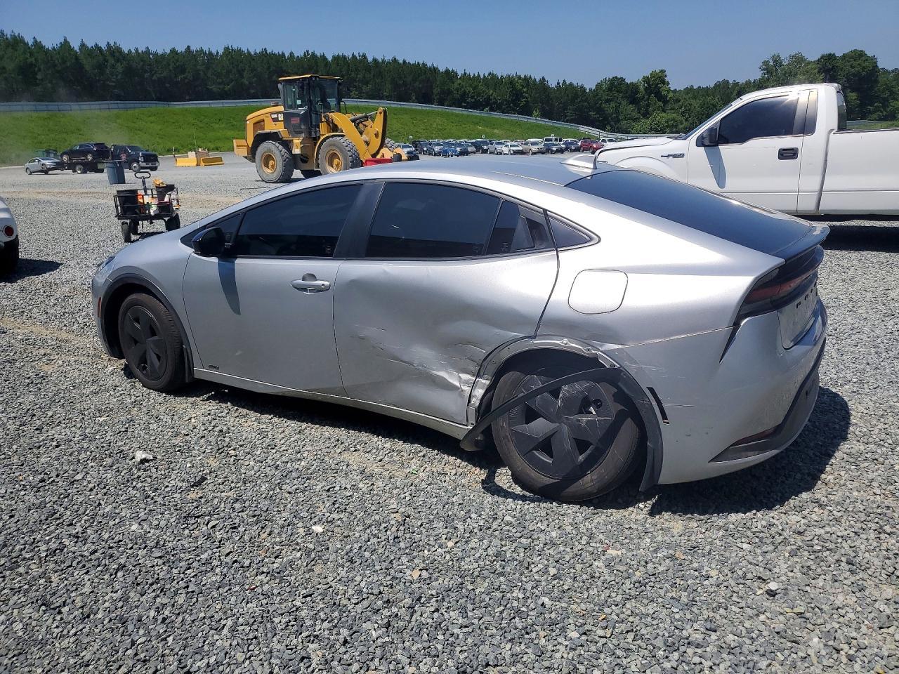 2025 Toyota Prius Le - Image 2